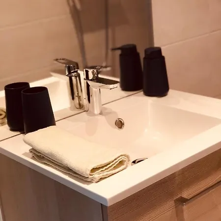Le Petit Colmarien Hyper-centre Апартаменты *